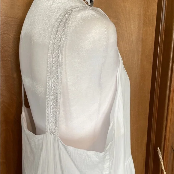 Elegant White Maxi Dress by Express - Picture 15 of 16